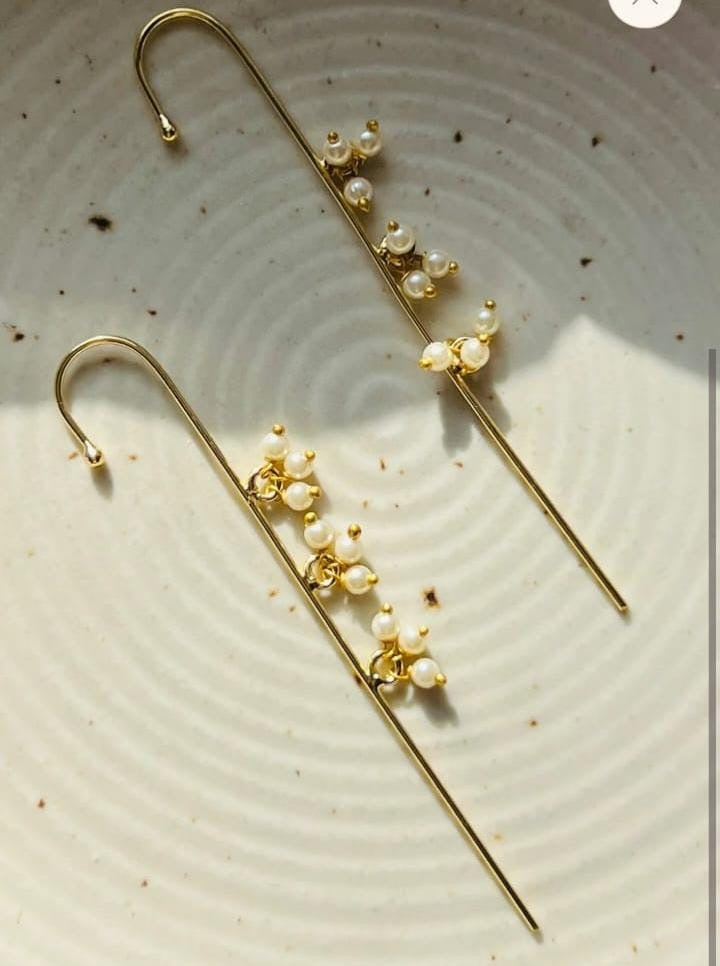 Pearl Earpin