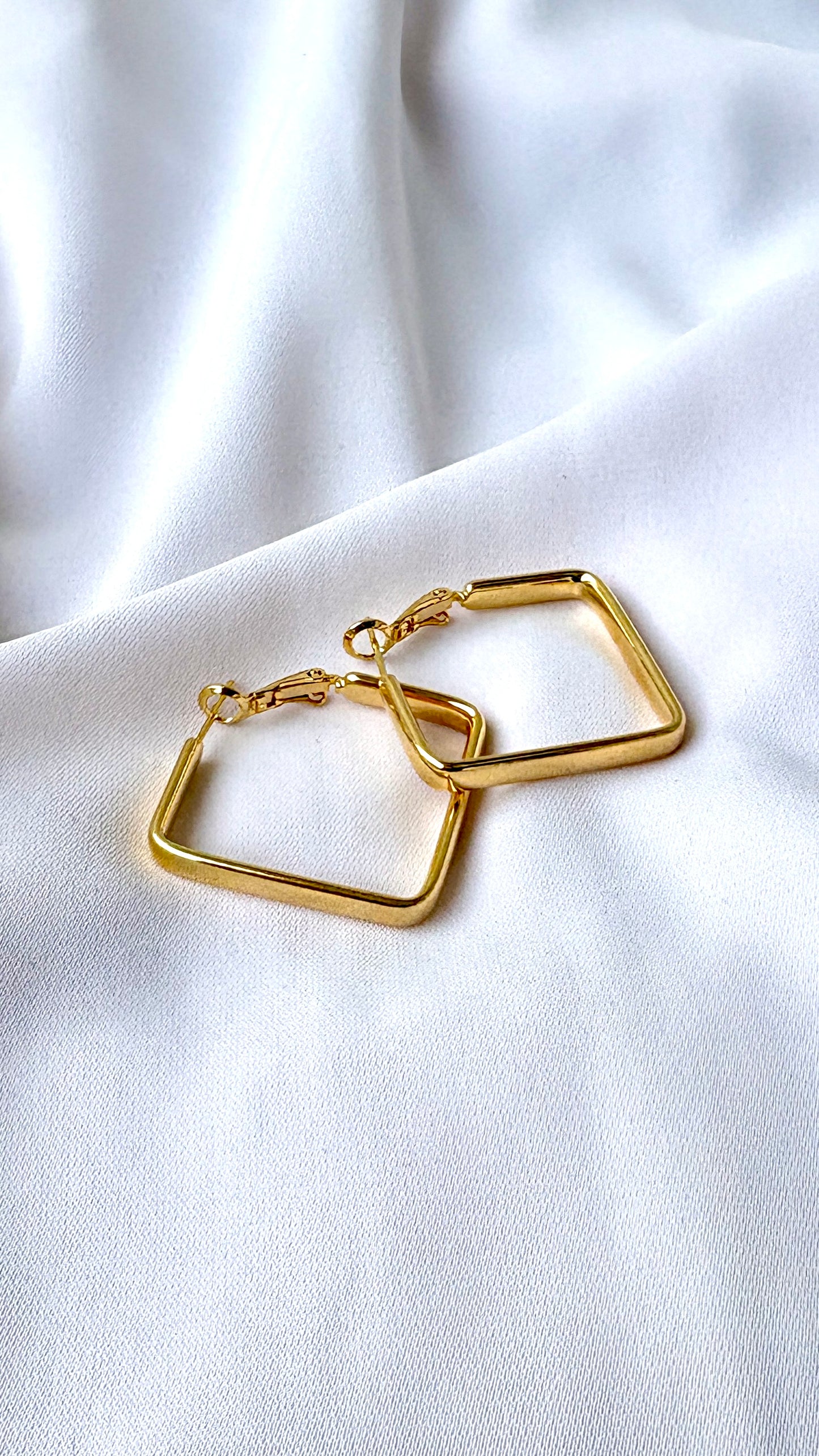 Square hoops