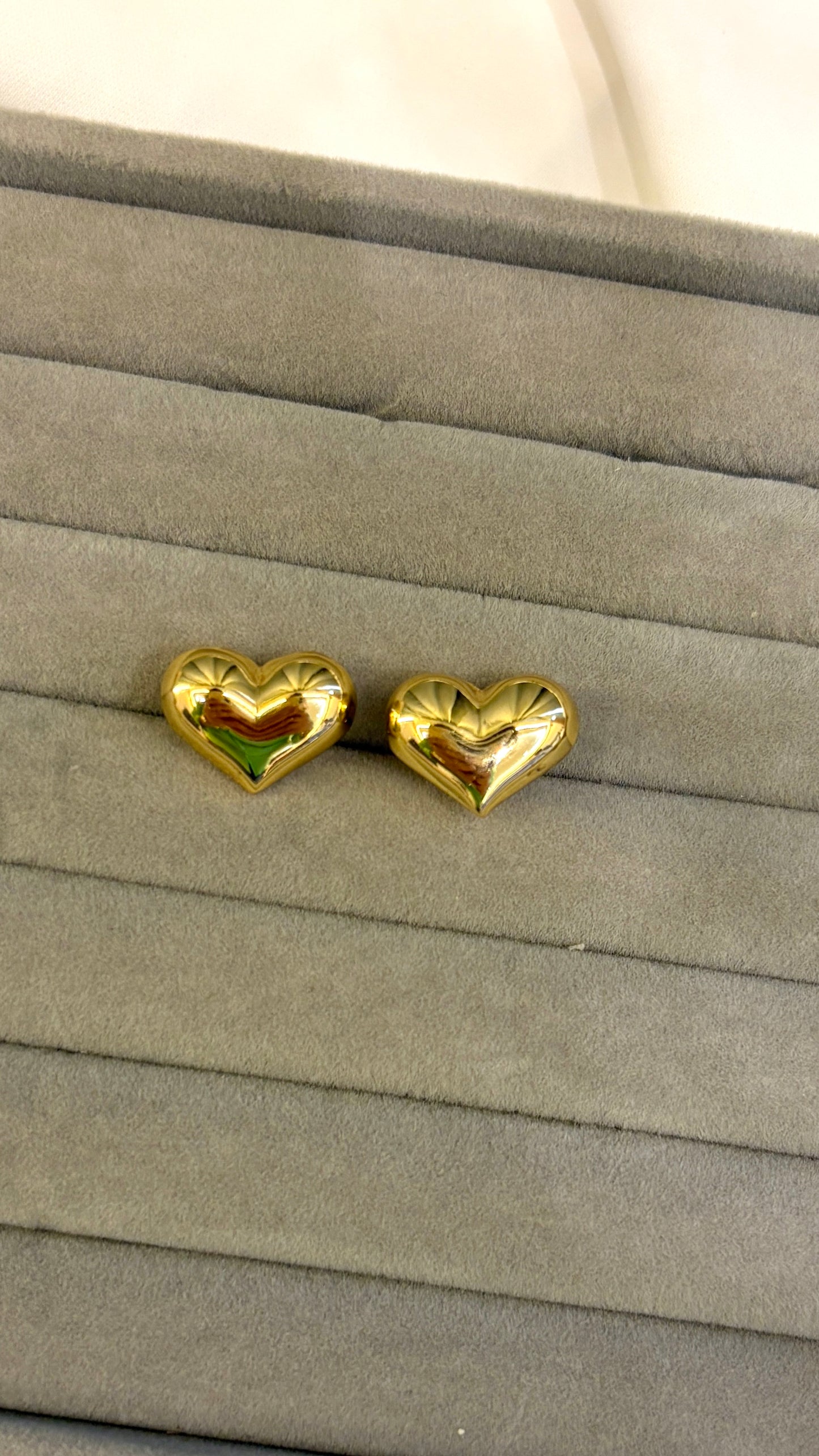 Small heart studs