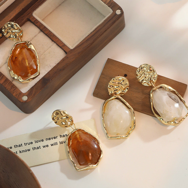 Resin - Rotating Danglers