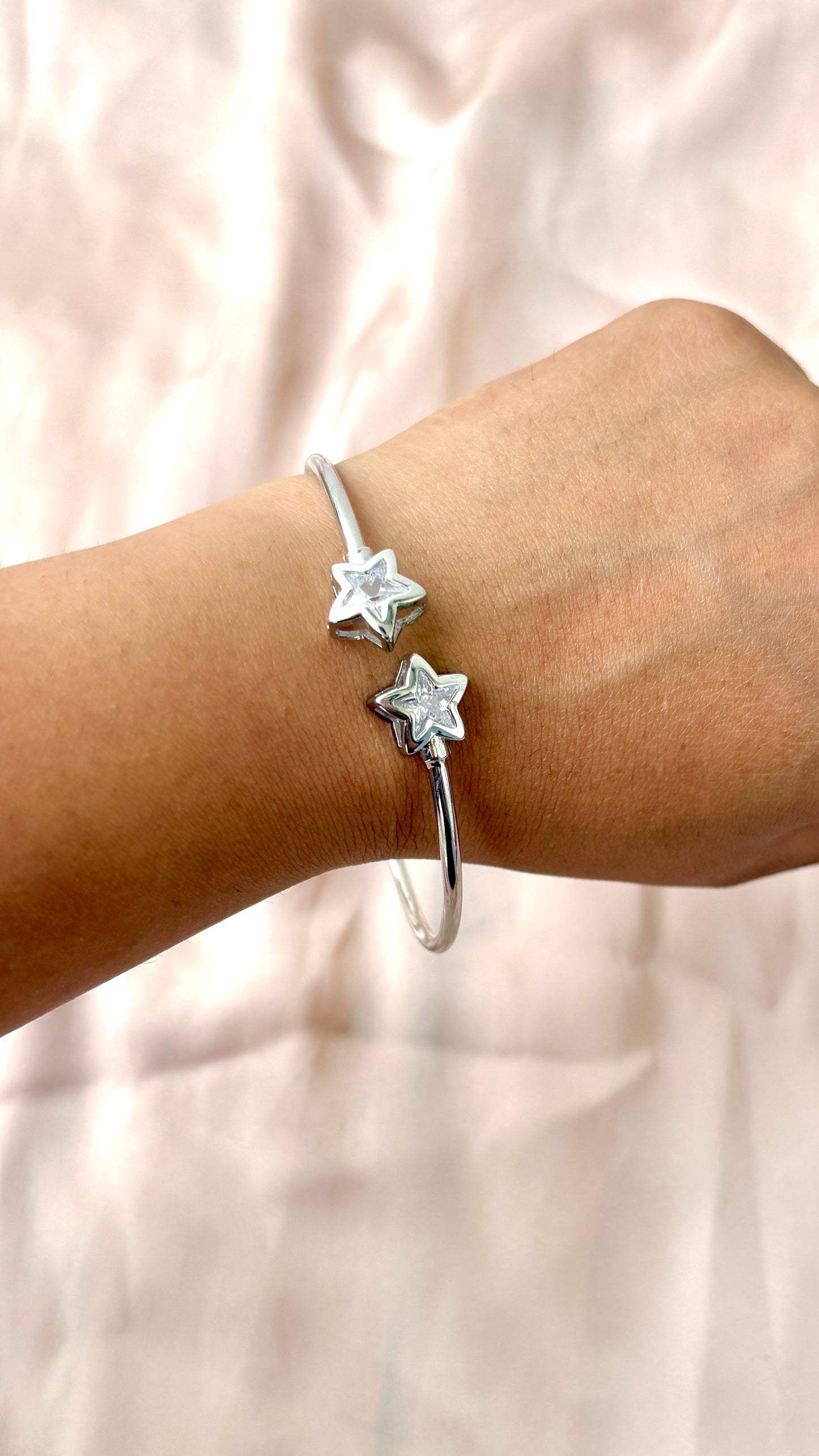 Adjustable Star bangle