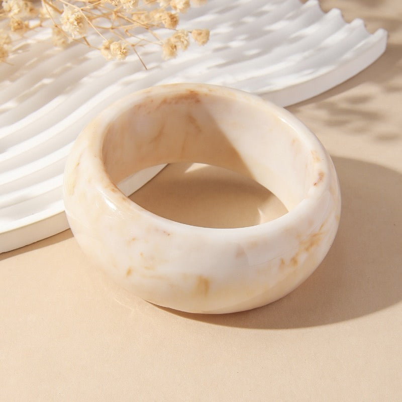 Round Resin Bracelet