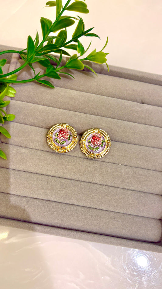 Flower on a circle with golden outline