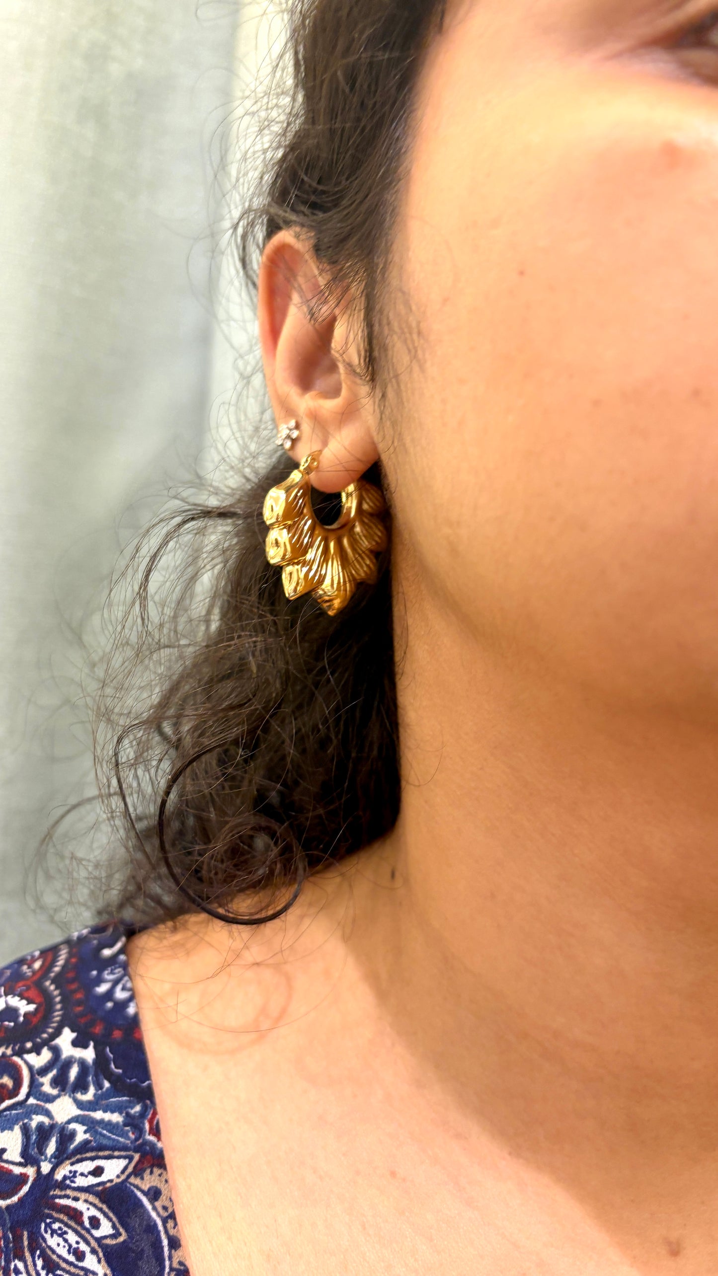 Seven leaf flat hoops