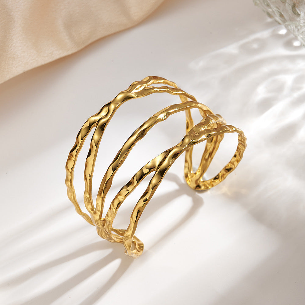Overlapping Adjustable Bracelet