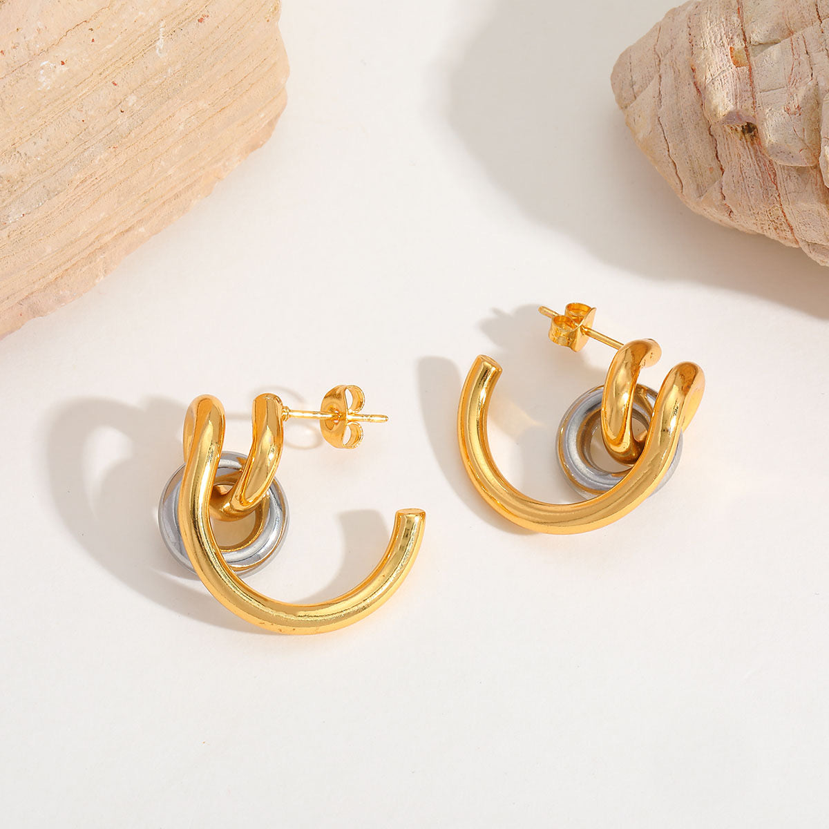 Trunk earings