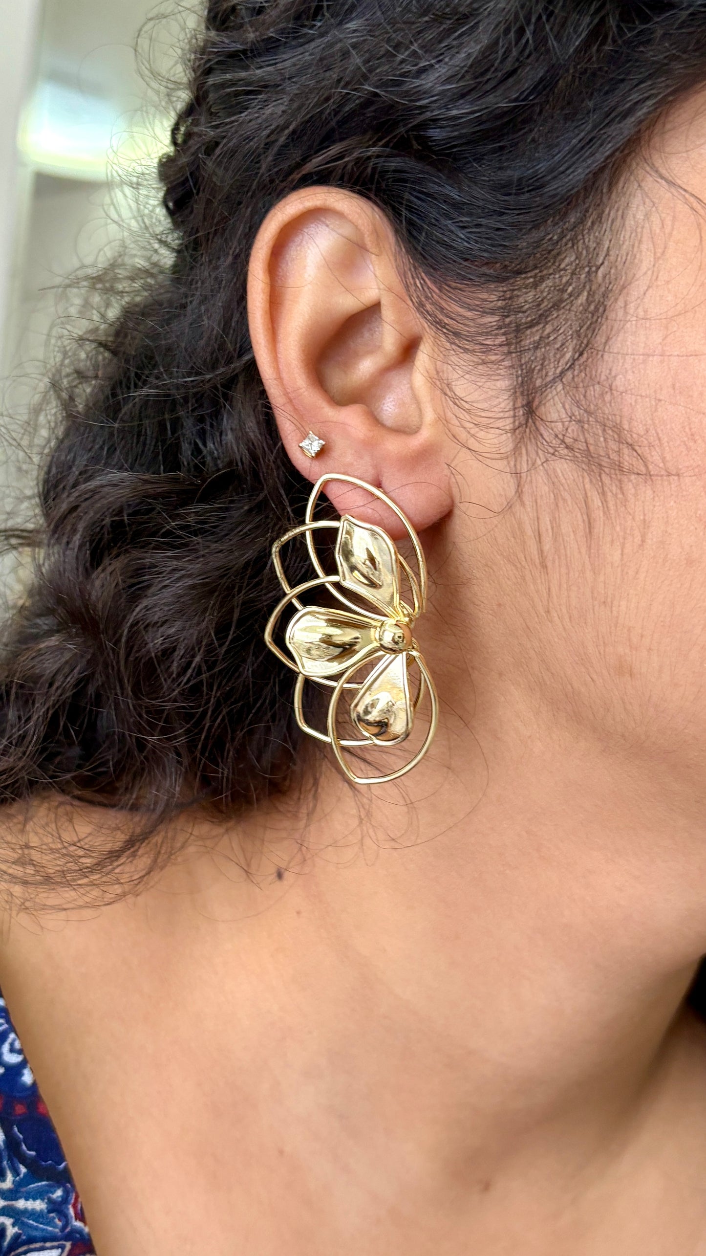 Half flower dangler