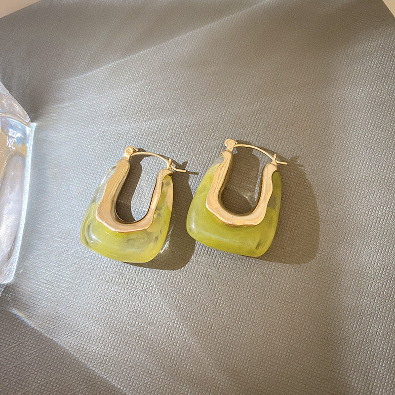 Resin - U shaped earings
