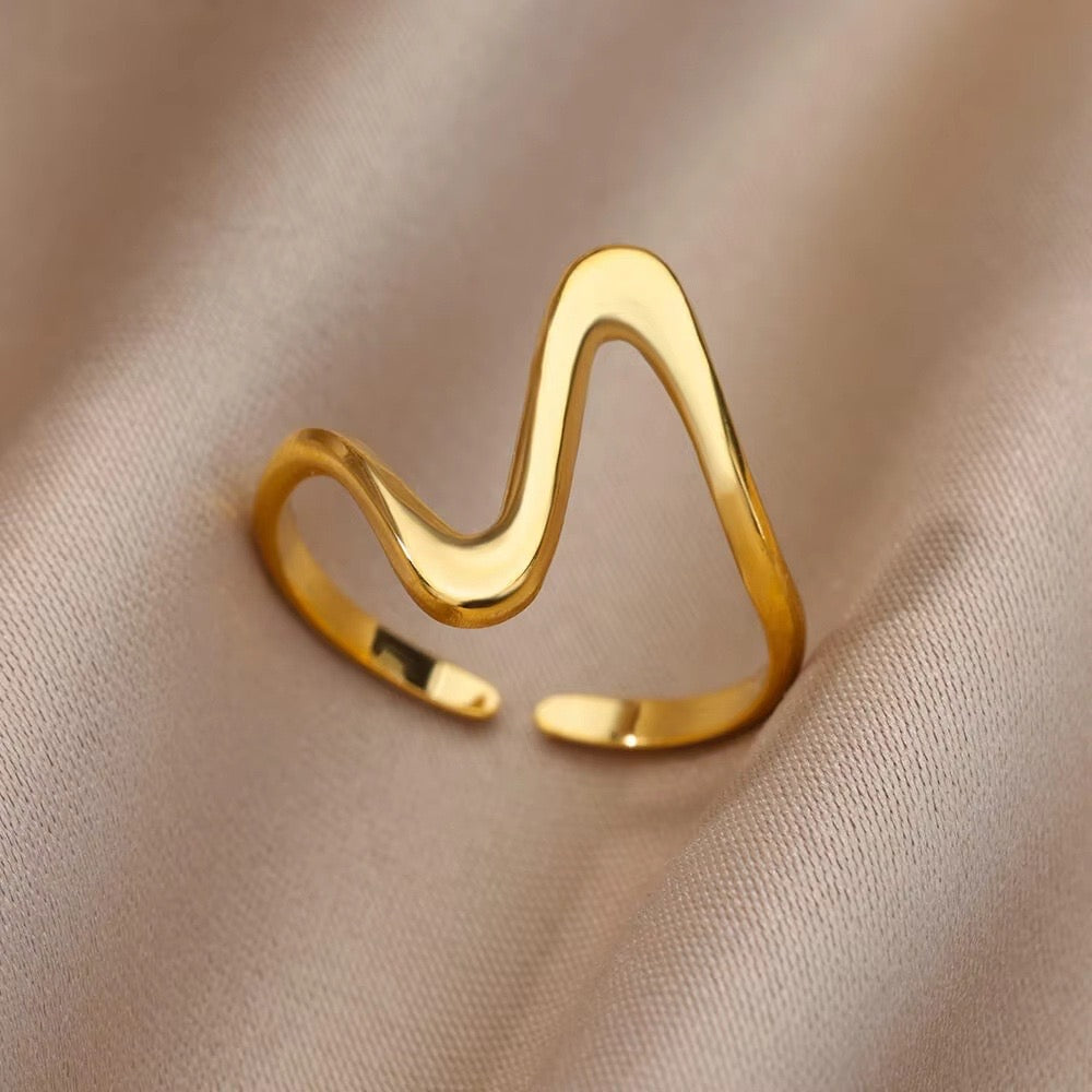 Wavy Adjustable Ring