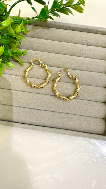 Twisted hoops