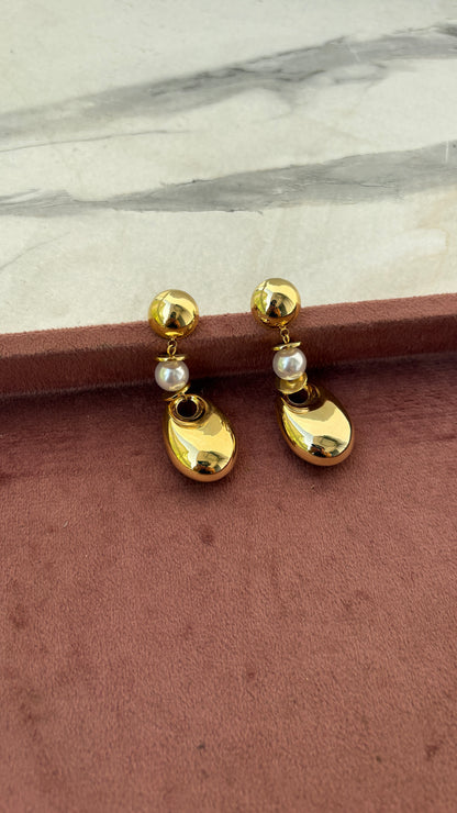 Pearl and Oval Danglers