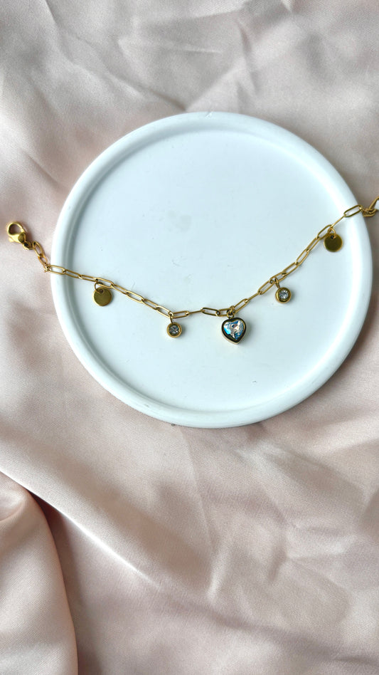 Heart and circle dangling bracelet