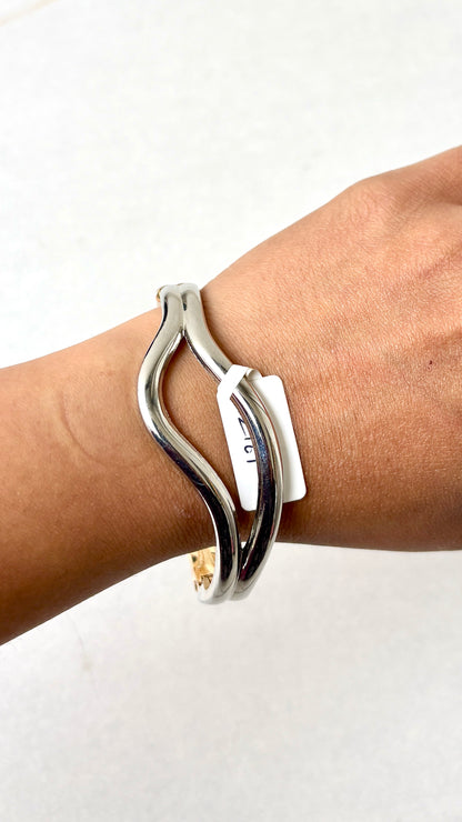 Dual Color Wave Bracelet