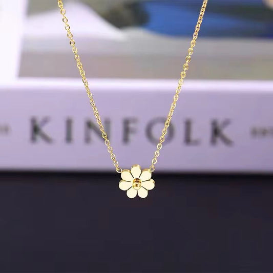 Dainty Daisy Neck Chain