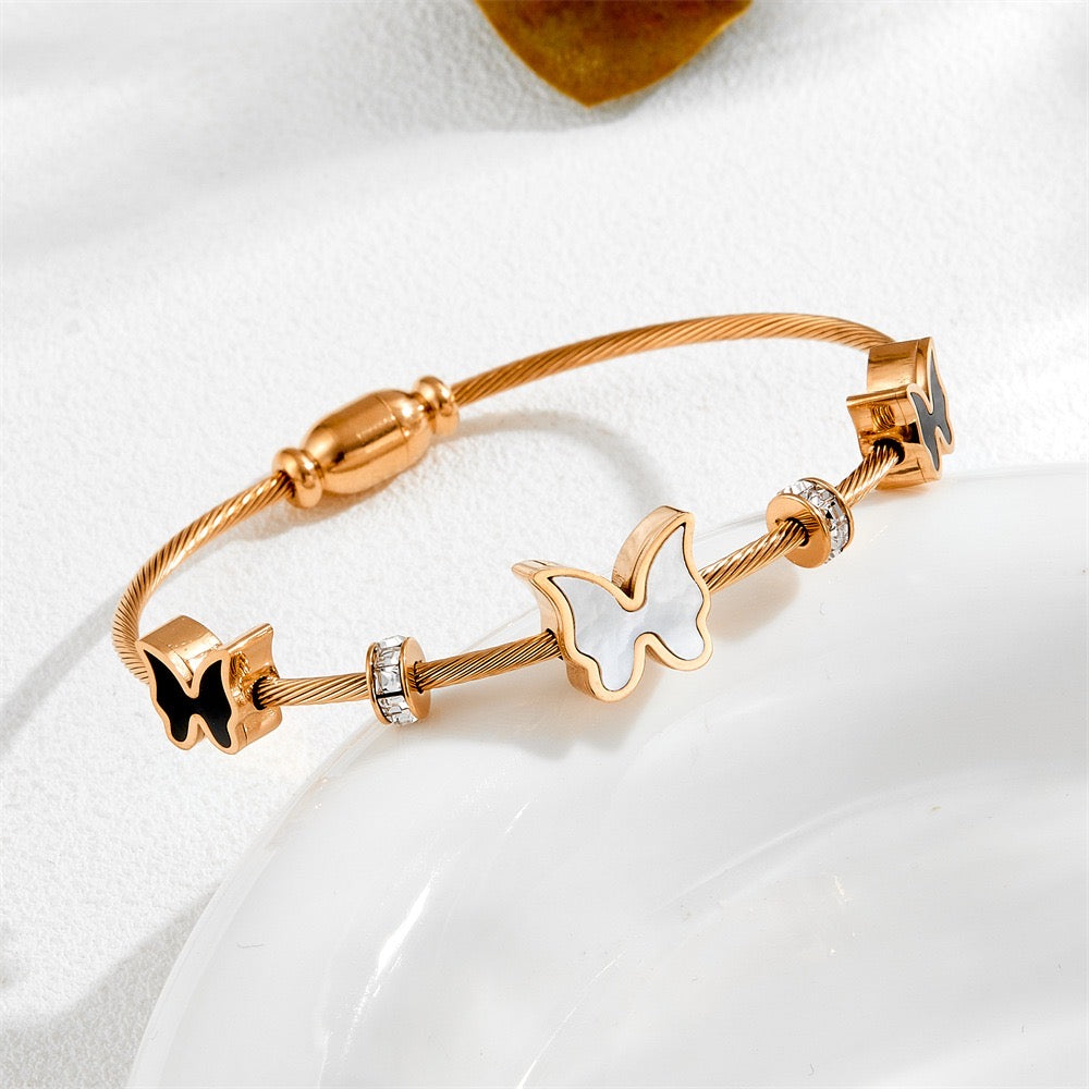 Magnetic black and white bracelet - butterfly