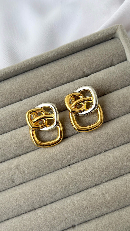 Double colour interlocked square studs