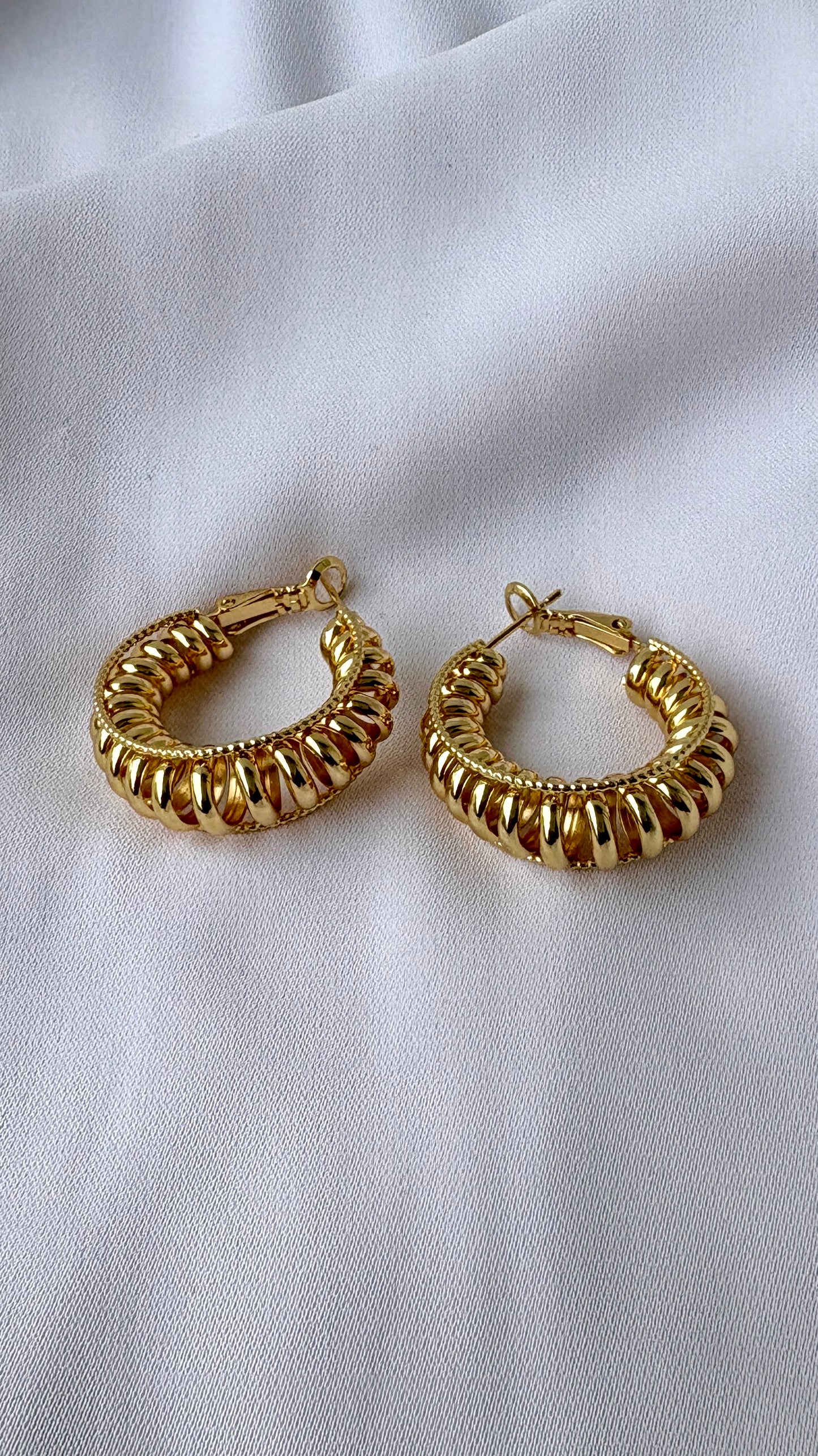 Wired hoops