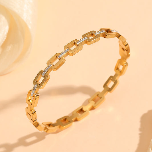 Rectangle link with diamond bracelet