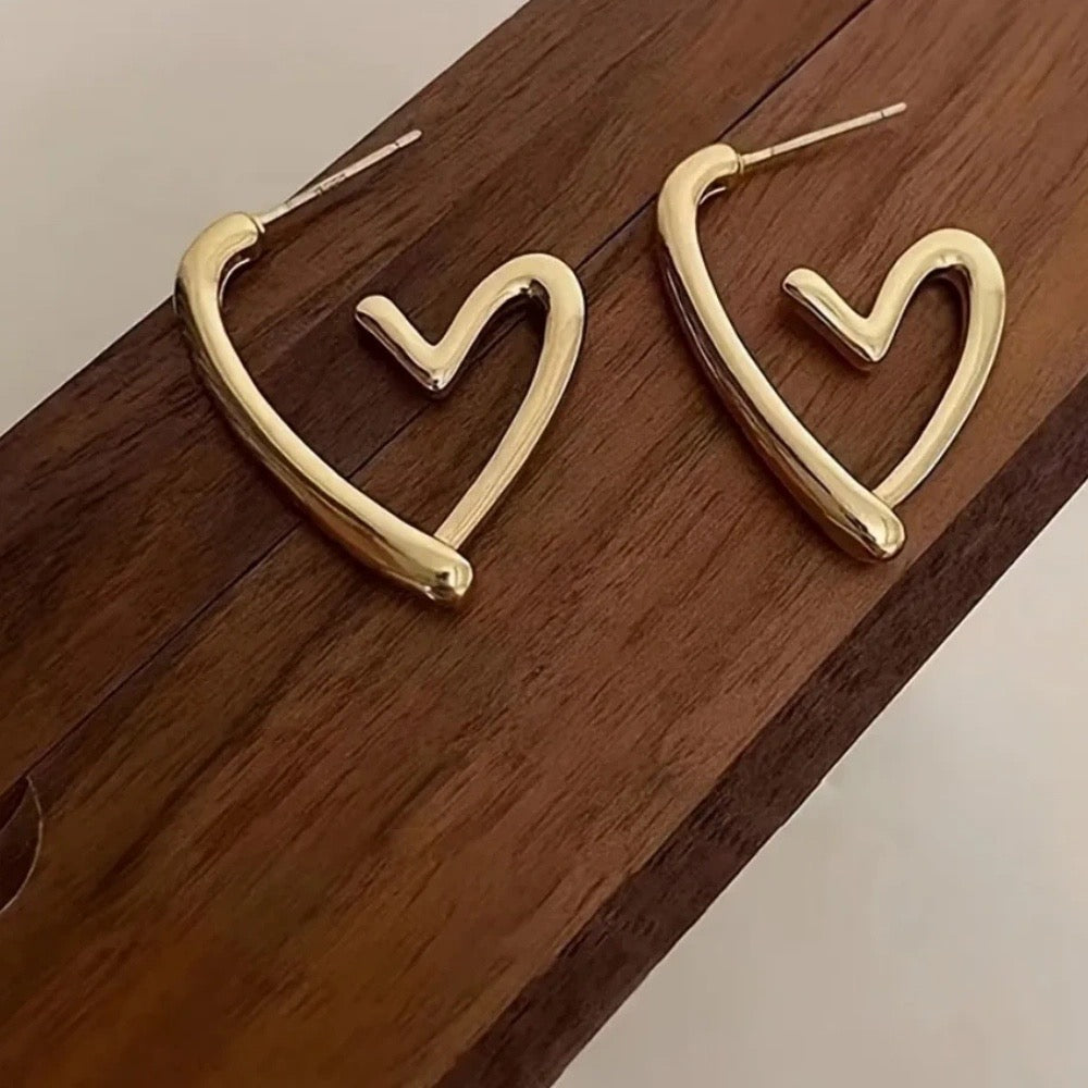 Outline Heart Earrings