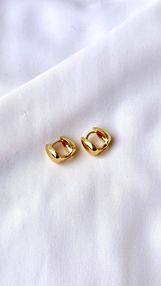 Double oval small hoop