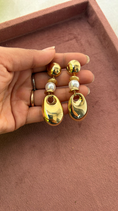 Pearl and Oval Danglers