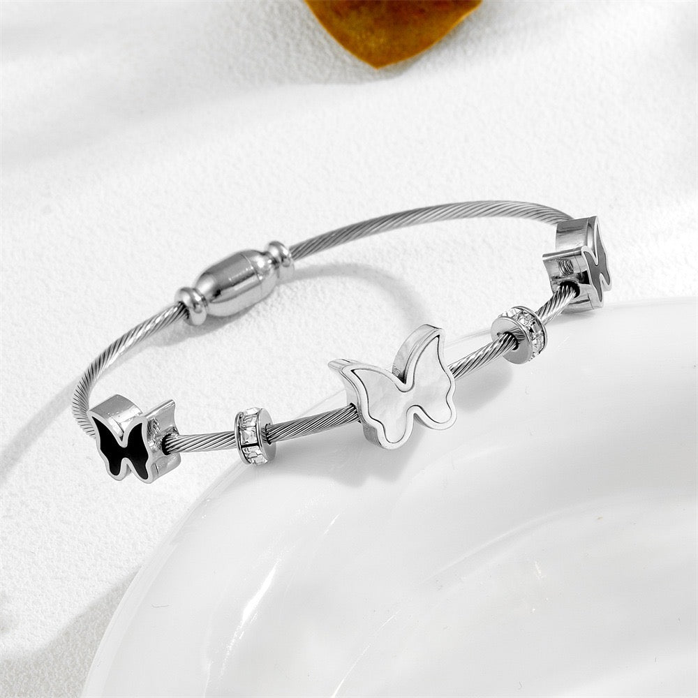 Magnetic black and white bracelet - butterfly