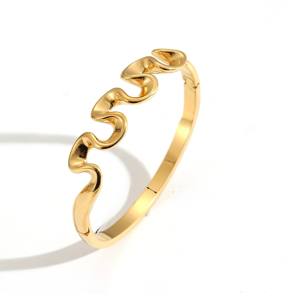 Curl Bracelet