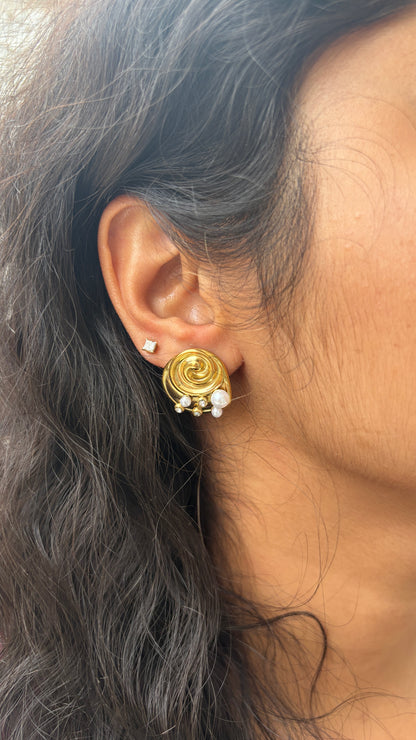 Spiral Studs