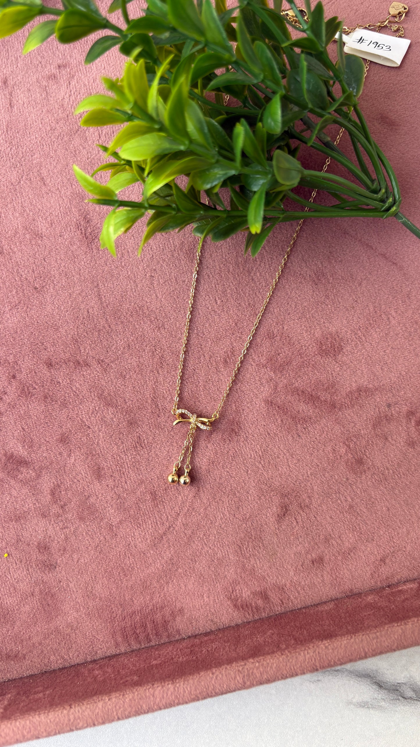 Dangling Bow Neckchain