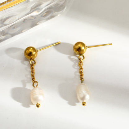 Hanging Pearl Earrings