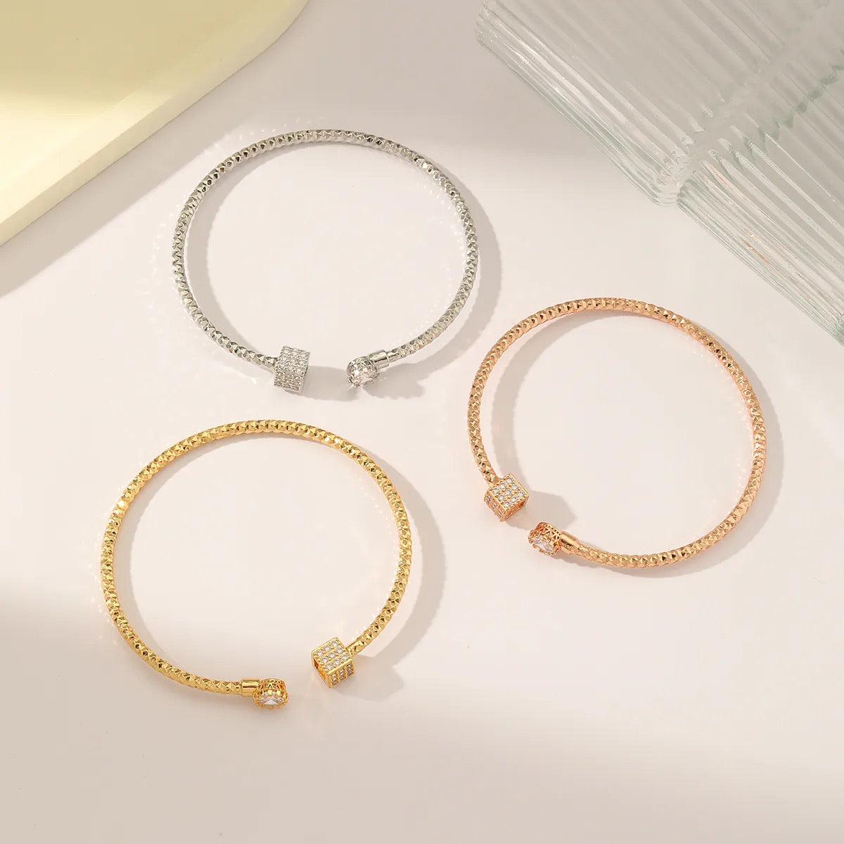 Cube and stone adjustable bracelet