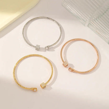 Cube and stone adjustable bracelet