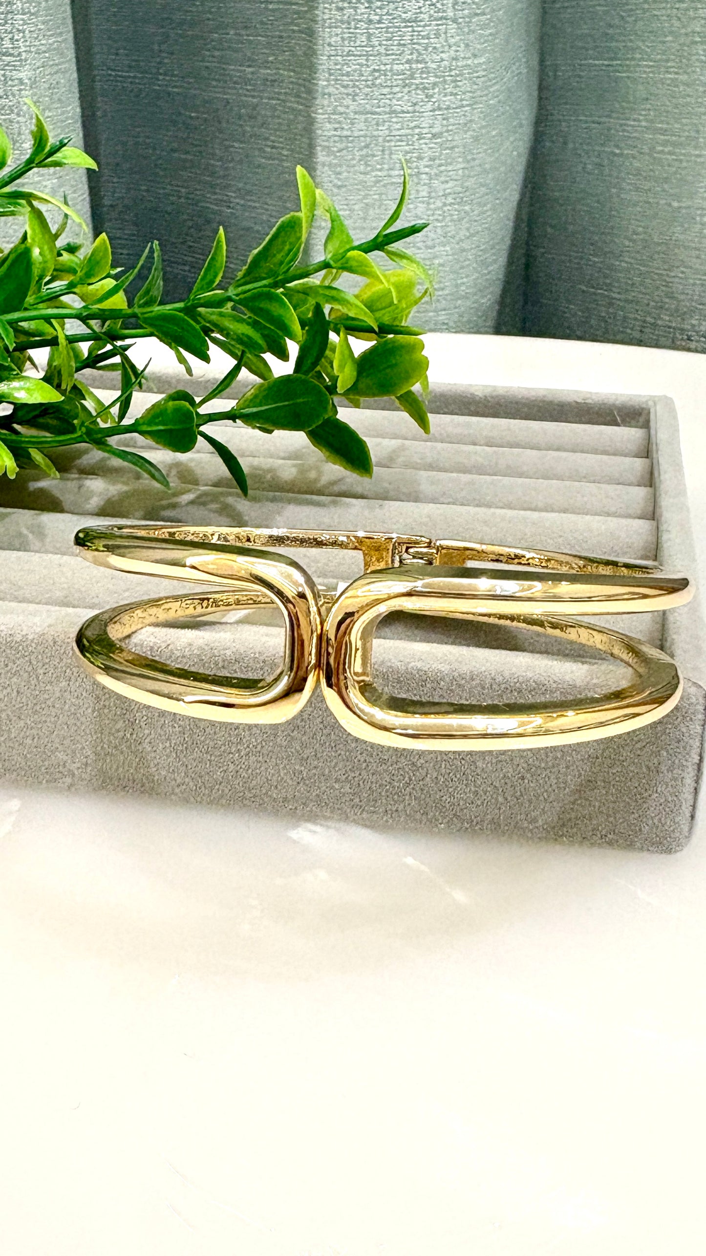Hug Me Tight Bracelet