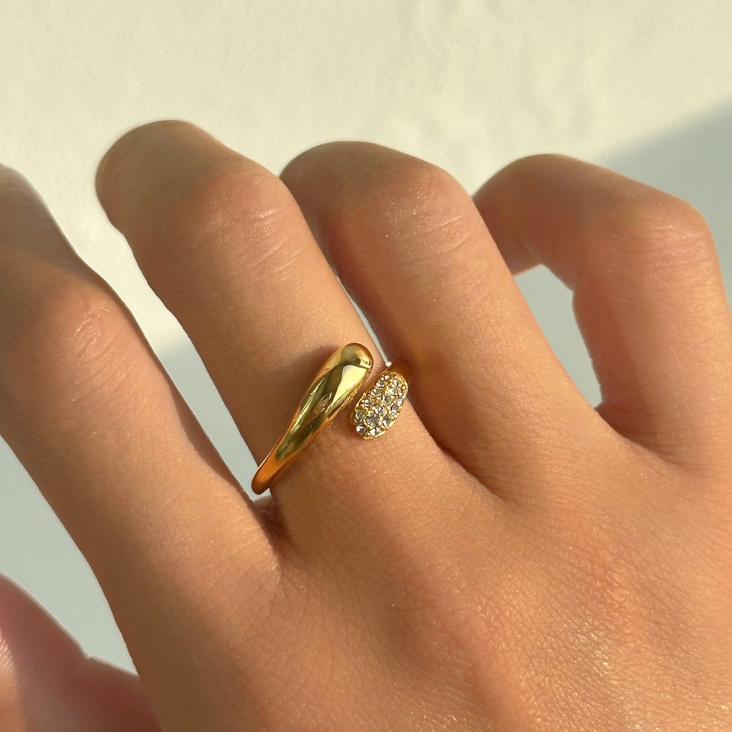 Helena Adjustable Ring