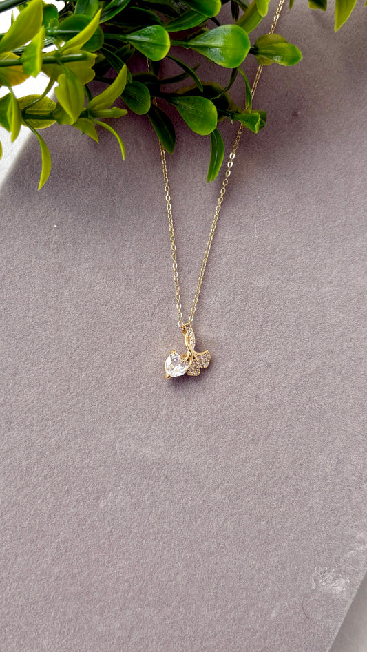 Leaf and heart duo in dainty chain