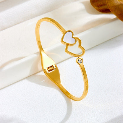 Intertwined double heart bracelet