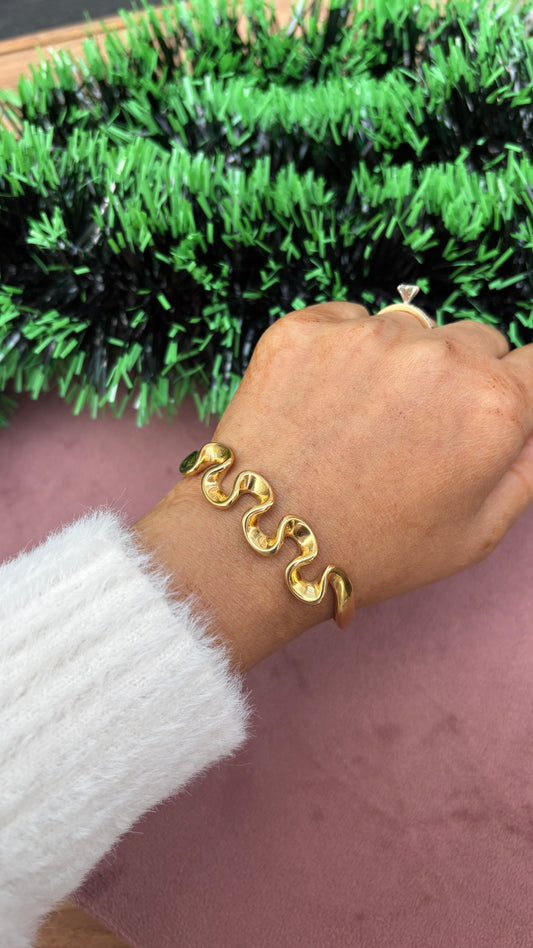 Curl Bracelet