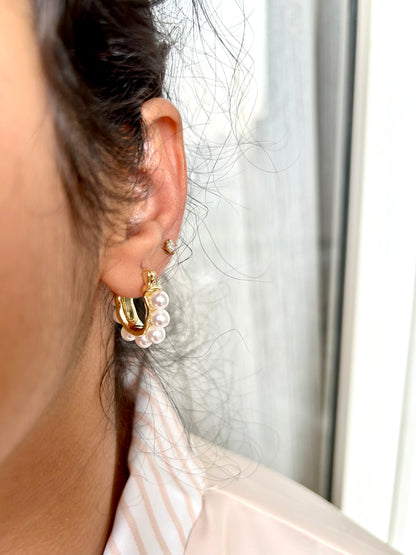 Everyday Golden Pearl Hoops