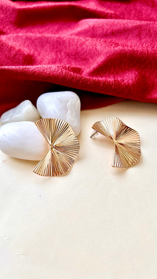 Golden Sensu Earrings