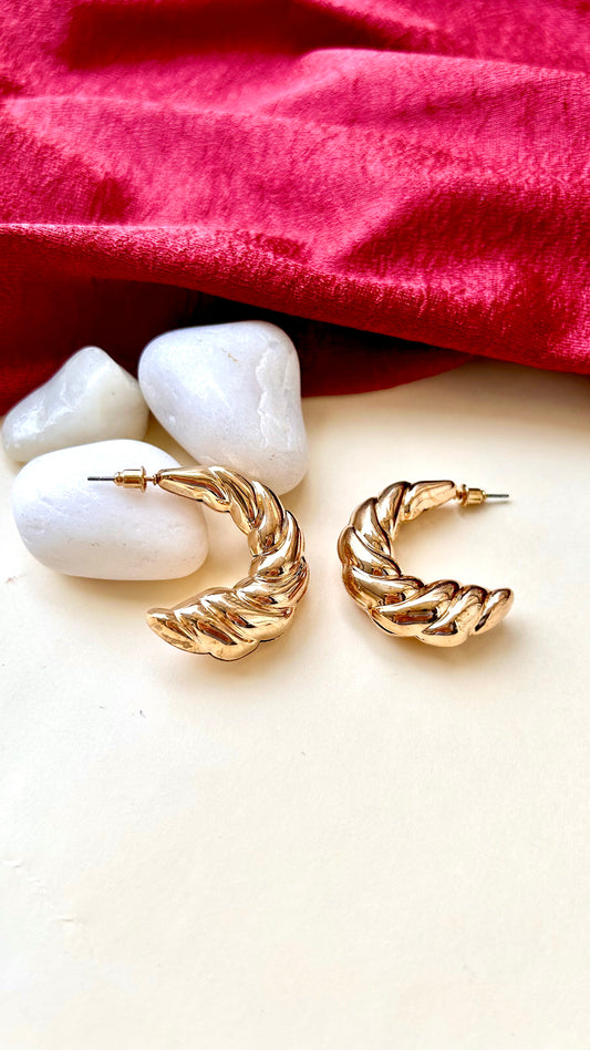 Golden Twirl Hoops